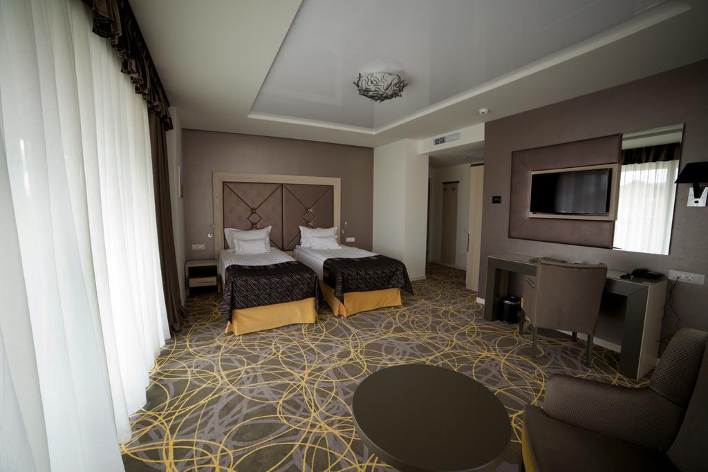 Exclusive Hotel & More シビウ エクステリア 写真